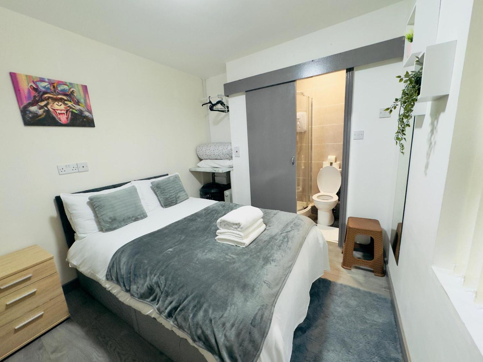 Cozy Flat Everton * Liverpool